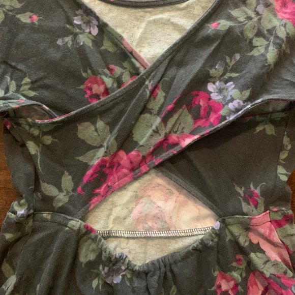 American Eagle Outfitters Women's Soft Floral Criss-Cross Back Dress Size Small - Picture 3 of 6